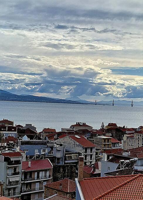 360ᵒ Lepanto Apartment Nafpaktos Exterior foto